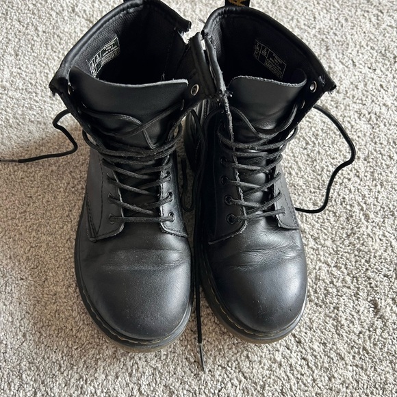 Dr Doc Martens 1460 J Youth Size 3 Unisex Air Wair Boots Black Leather Ankle Zip - Picture 3 of 7